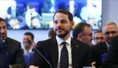 Hazine ve Maliye Bakanı Berat Albayrak: 2019 yılı bütçesi tarihi bir bütçedir.
