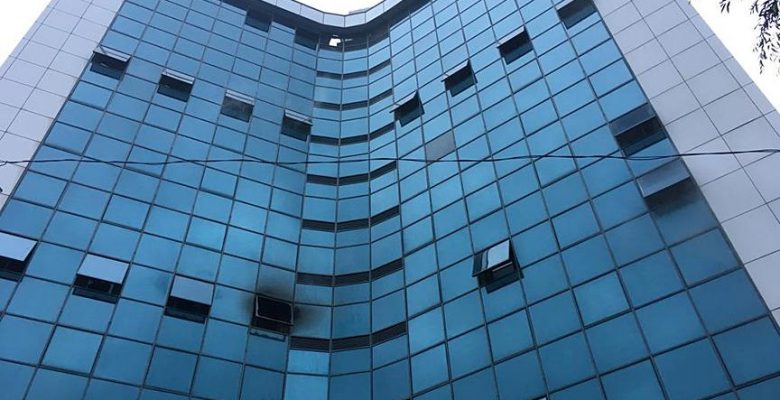 Şişli’de iş merkezinde yangın.