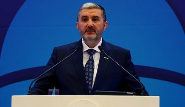 ‘Paranın gücünü ülkenin üretim gücü belirler’.