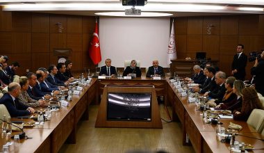 Asgari Ücret Komisyonunun gündemi ‘ülke ekonomisi’.