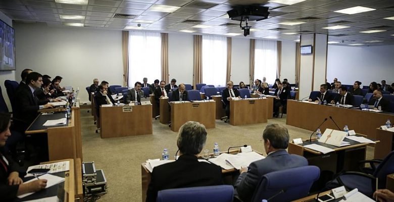 Asgari ücret teklifi TBMM Plan ve Bütçe Komisyonu’nda kabul edildi.