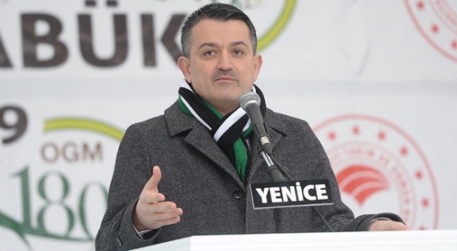 Bakan Pakdemirli: Bin tonun üzerinde bakliyatımız şu anda satışa hazır.