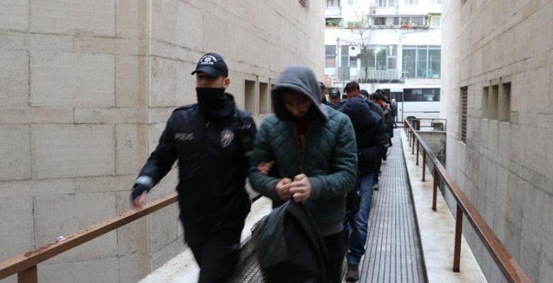 Bursa merkezli 20 ildeki FETÖ operasyonunda 32 şüpheli adliyeye sevk edildi.