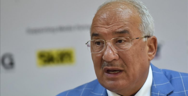 Demokrat Parti’nin Mersin adayı Burhanettin Kocamaz.