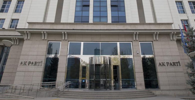 AK Parti’de 30 yeni komisyon.