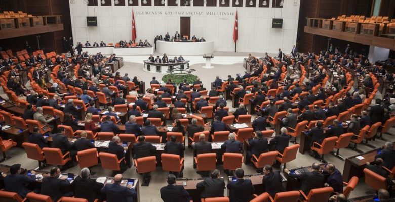 AK Parti’nin sandalye sayısı 291’e yükseldi.