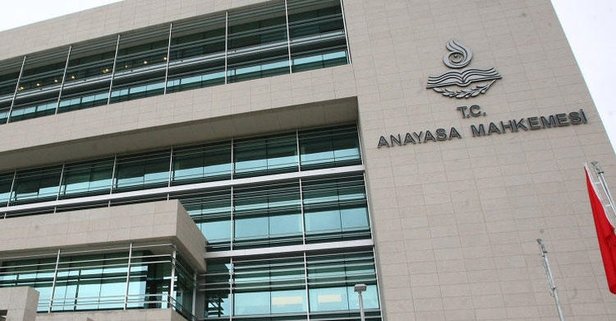 AYM’den 5 siyasi partiye suç duyurusu!