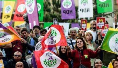 HDP’nin pankartı mahkeme kararıyla kaldırıldı!