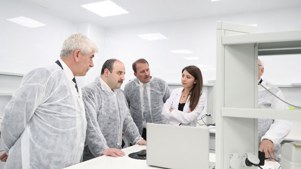 Türkiye’nin ilk kuduz antiserumu… İşte Financial Times’a konu olan o labaratuvar.