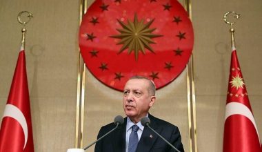 Başkan Erdoğan: Dimdik ayaktayız.
