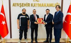 Bağımsız Medya ve Gazeteciler Derneği’nden Ataşehir Kaymakamı Eren Arslan’a Ziyaret Bağımsız Medya ve Gazeteciler Derneği’nden Ataşehir Kaymakamı Eren Arslan’a Ziyaret