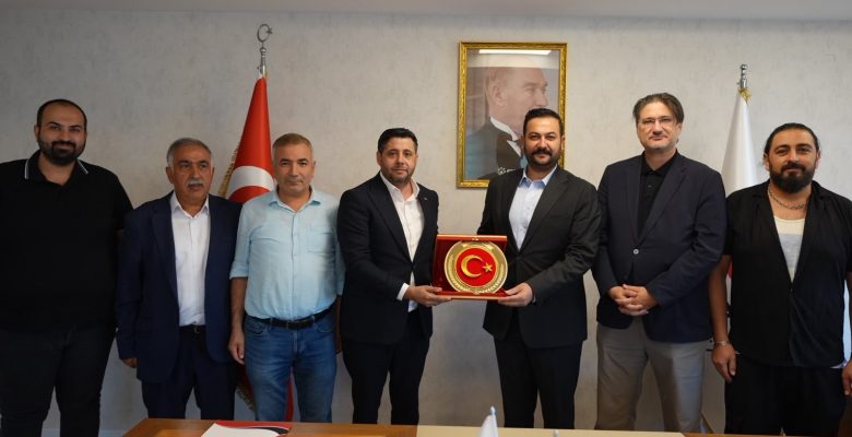 Yerel Gazeteciler Ataşehir Belediye Başkan Vekili Murat Güneş’le Buluştu: Gazetecilerin Sorunları Masaya Yatırıldı